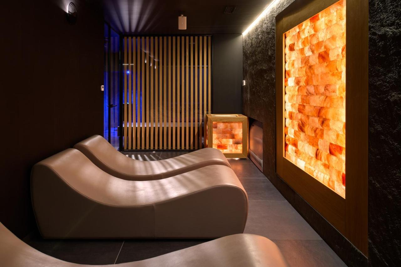 Hotel Ambasador Split Exteriér fotografie Salt room