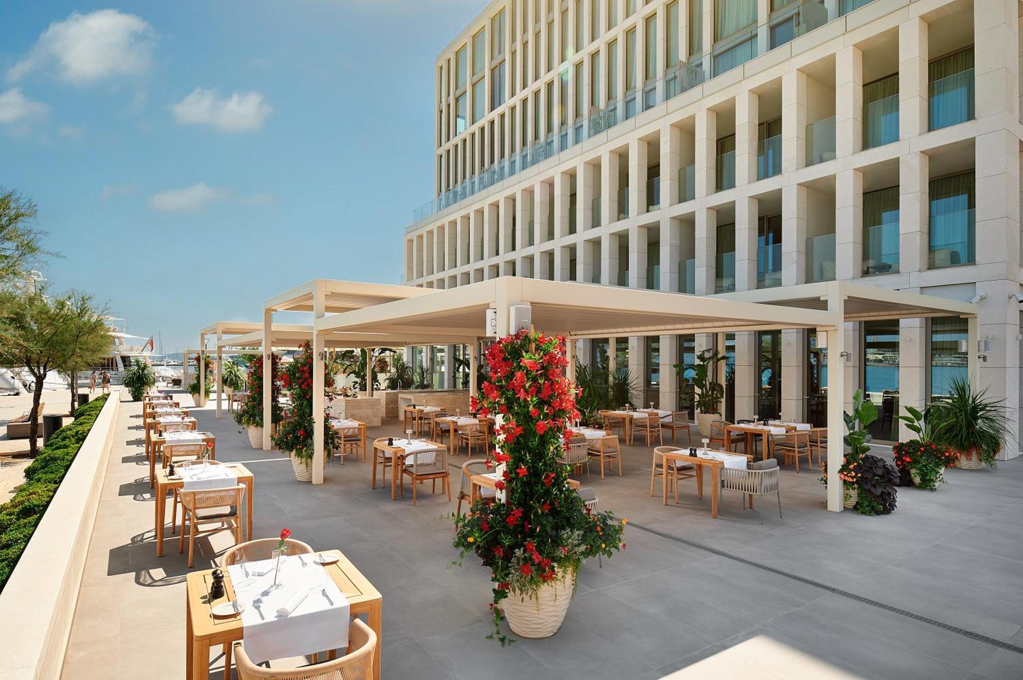 Hotel Ambasador Split Exteriér fotografie The Westin Athens