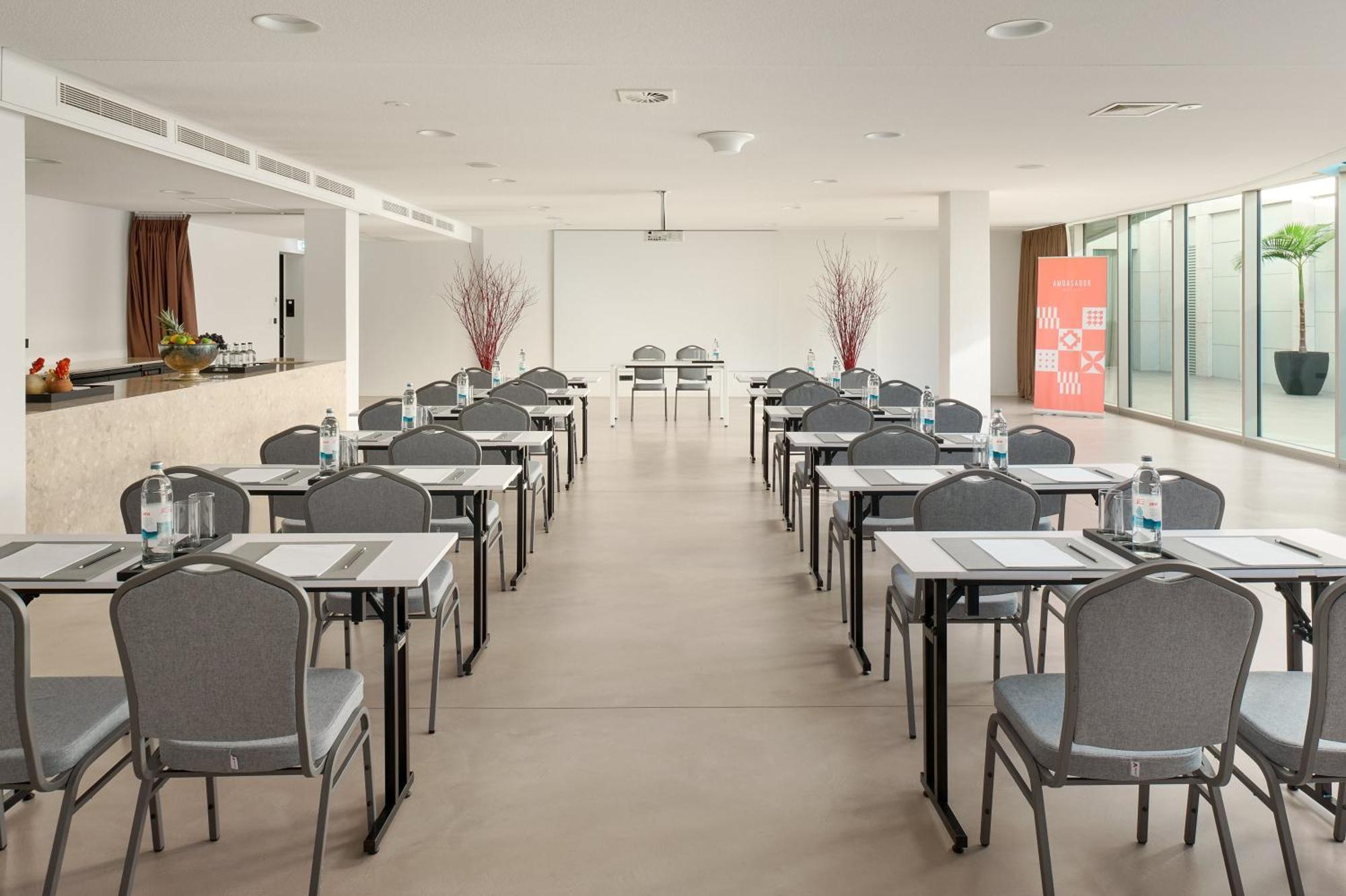 Hotel Ambasador Split Exteriér fotografie Meeting room